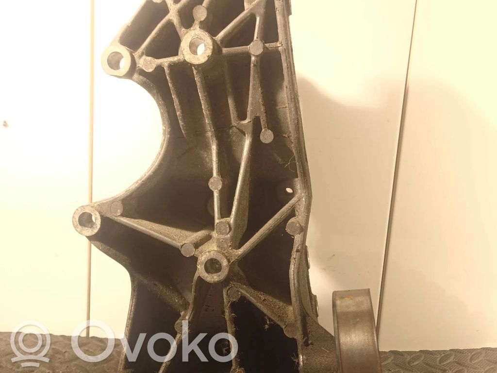 Audi A6 S6 C6 4F Engine mounting bracket 