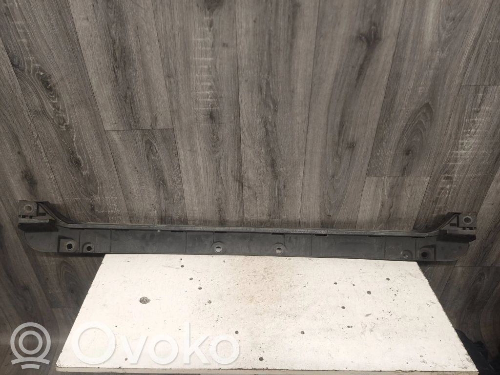 BMW 7 E65 E66 Galinis laikiklis bamperio 