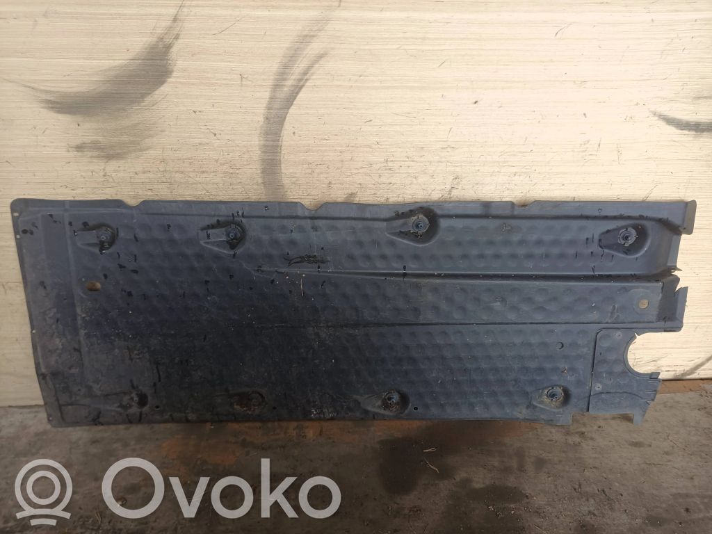 Volkswagen Golf V Osłona środkowa podwozia 