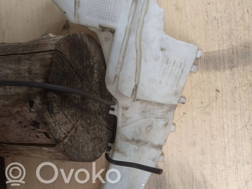 Ford Focus Logu šķidruma tvertne 