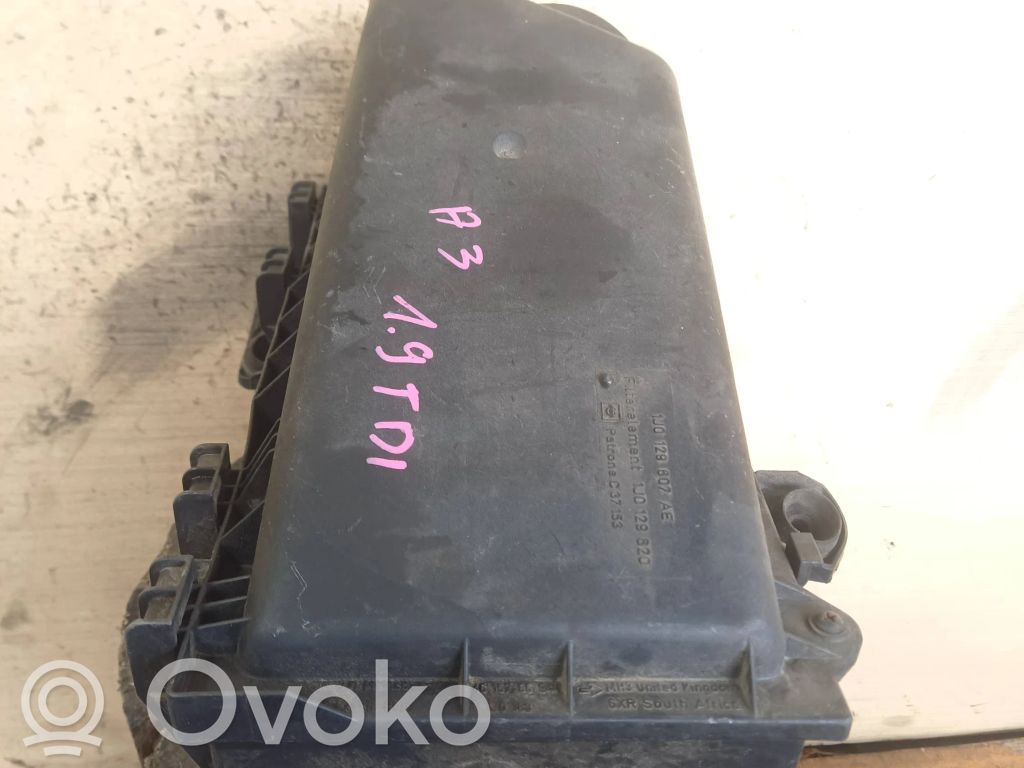 Audi A3 S3 8L Air filter box 