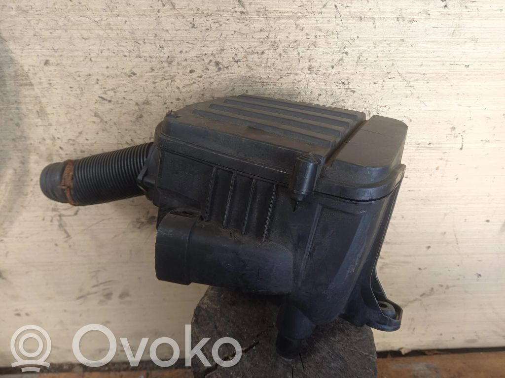 Audi A3 S3 A3 Sportback 8P Obudowa filtra powietrza 