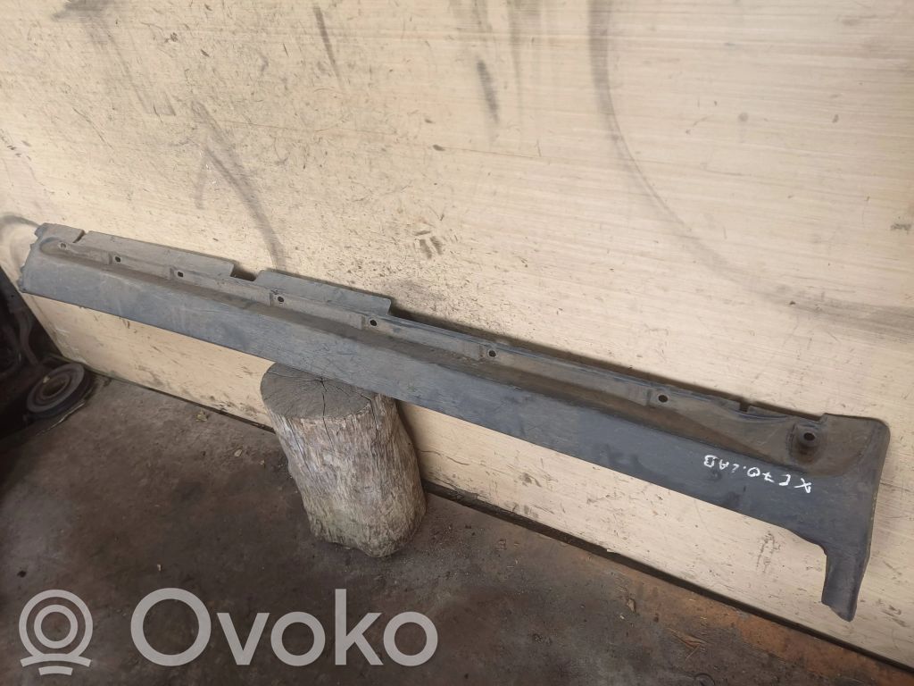 Volvo XC70 Slenkstis 