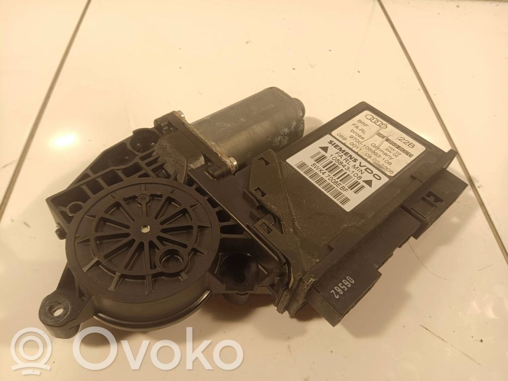 Audi A4 S4 B7 8E 8H Silnik regulatora szyby drzwi przednich 