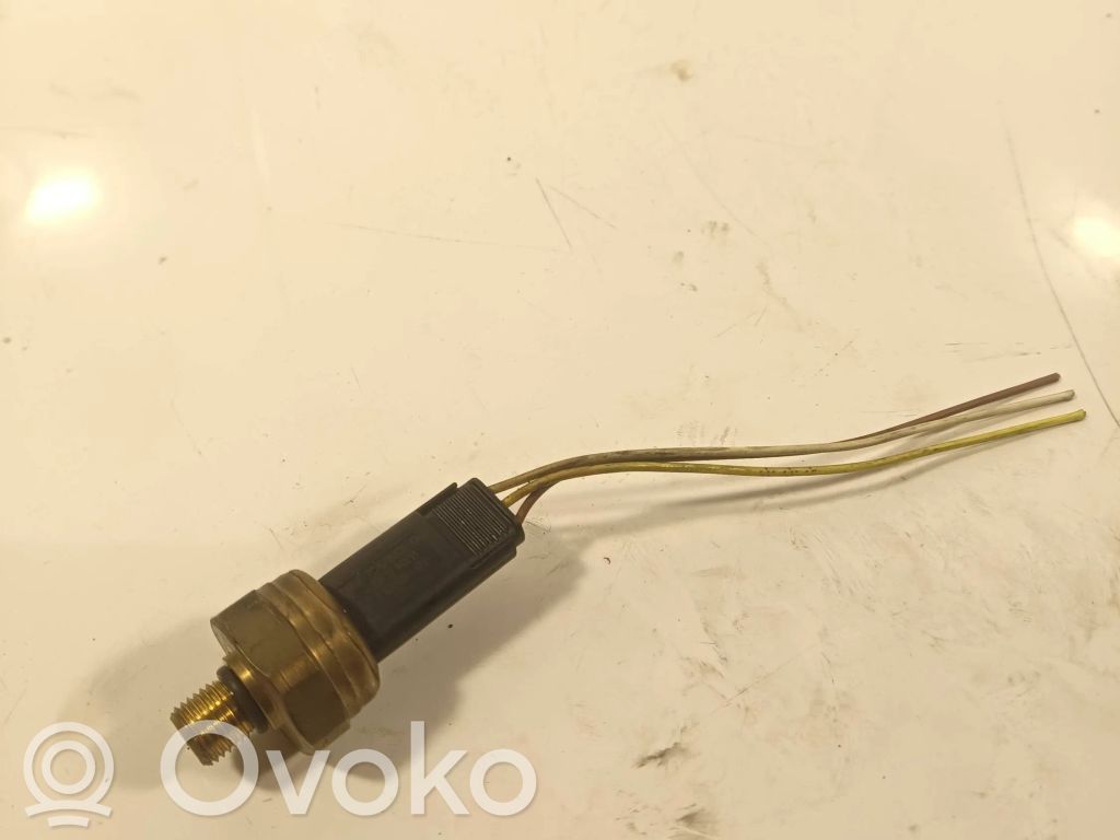 BMW 3 E90 E91 Fuel pressure sensor 