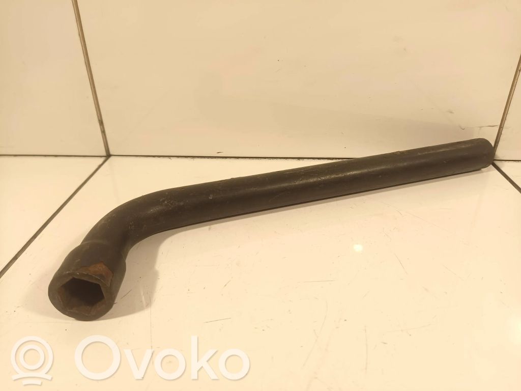 Opel Astra H Llave de tuercas de rueda 