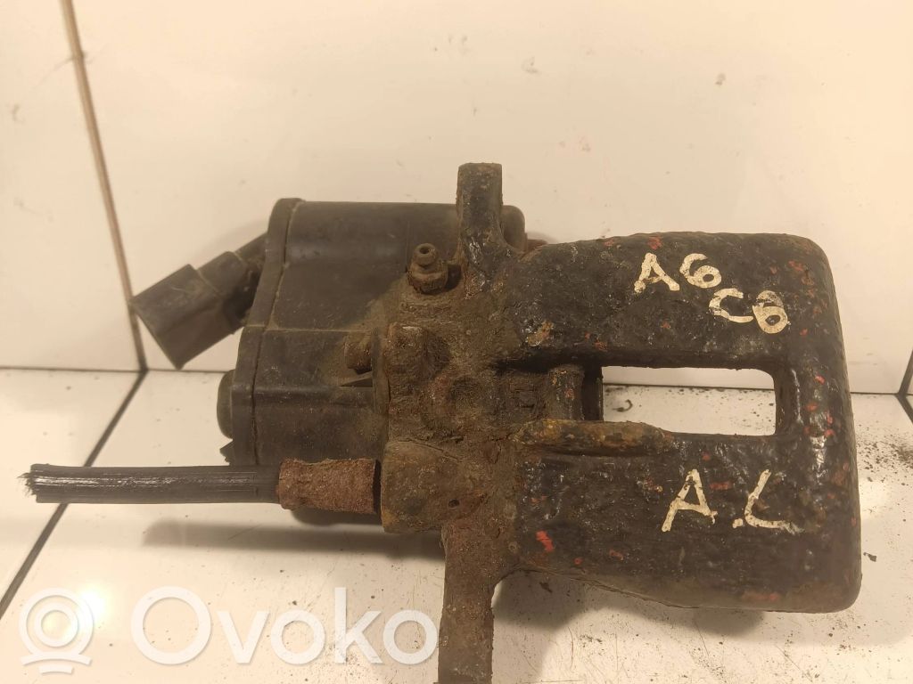 Audi A6 S6 C6 4F Tylny zacisk hamulcowy 