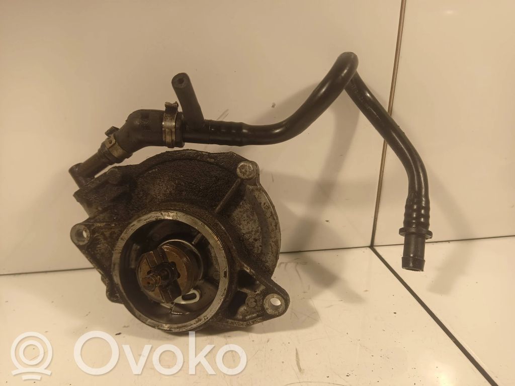 Audi A5 8T 8F Vacuum pump 