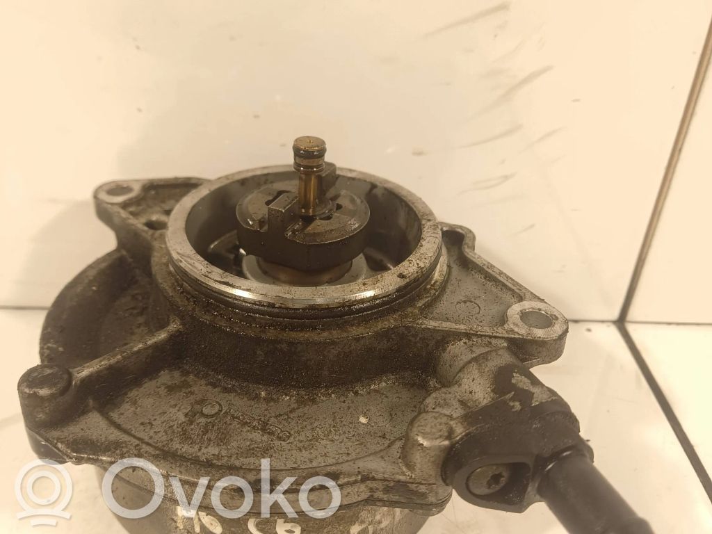 Audi A6 S6 C6 4F Vakuumo pompa 