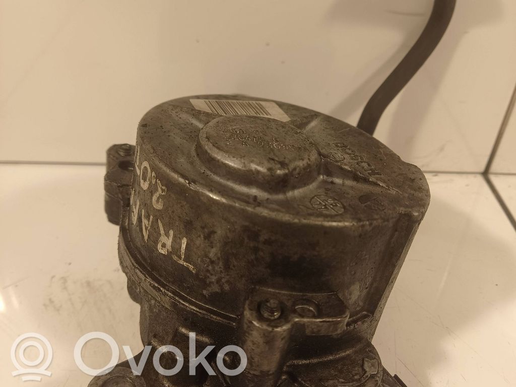 Renault Trafic II (X83) Vacuum pump 