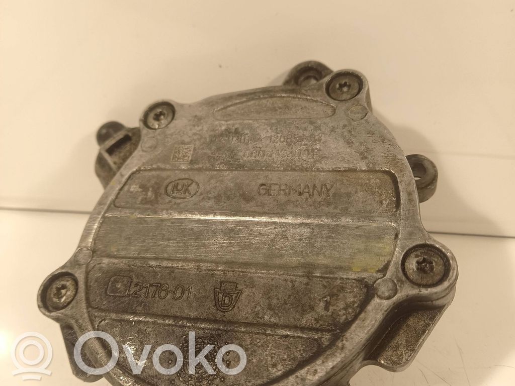 Volkswagen Golf V Bomba de vacío 