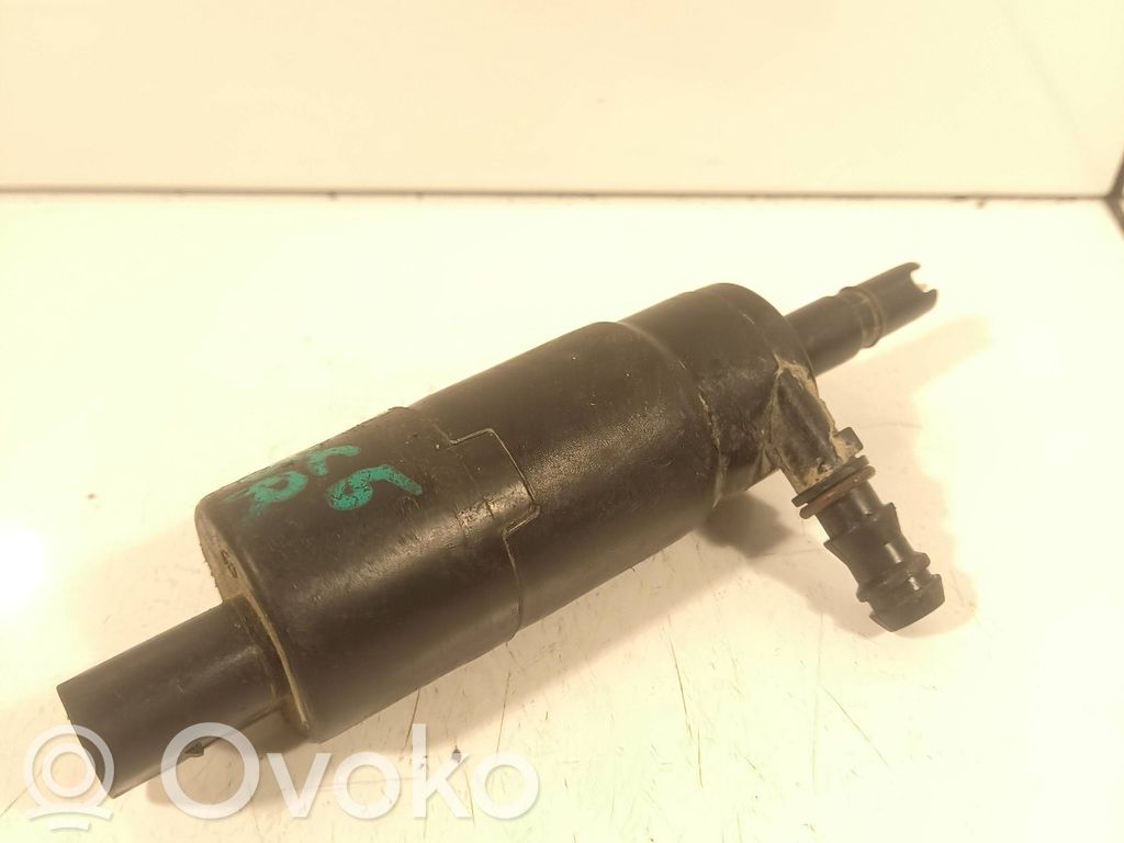Audi A6 S6 C5 4B Headlight washer pump 