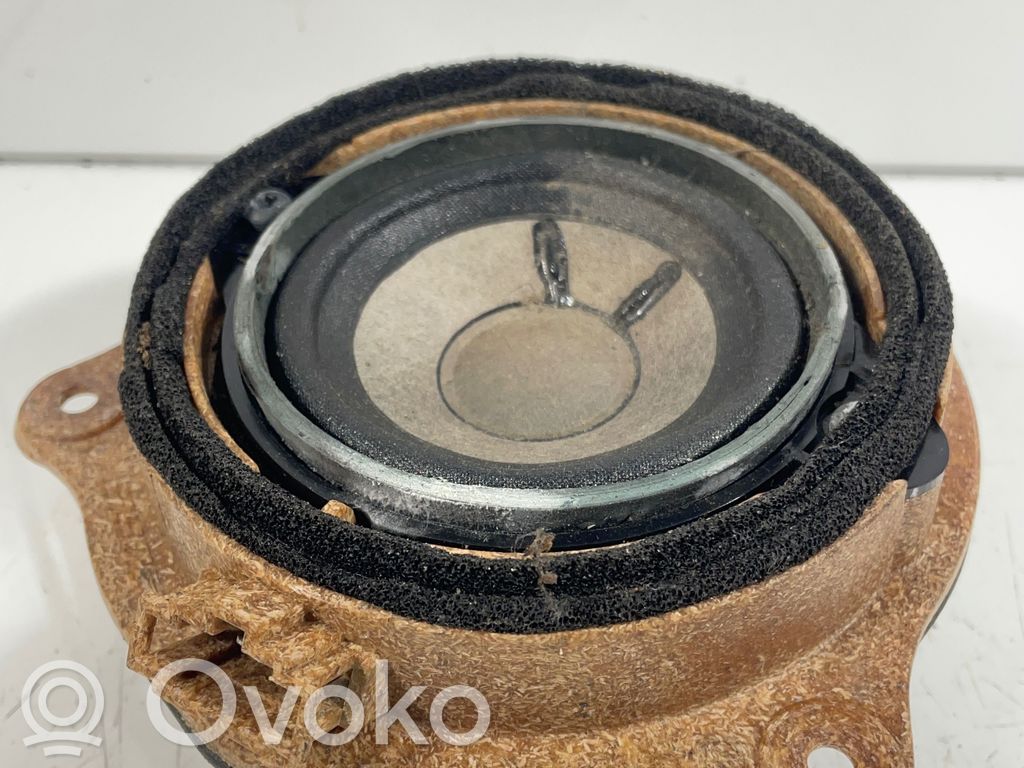 Audi A6 S6 C6 4F Altavoz de la puerta delantera 