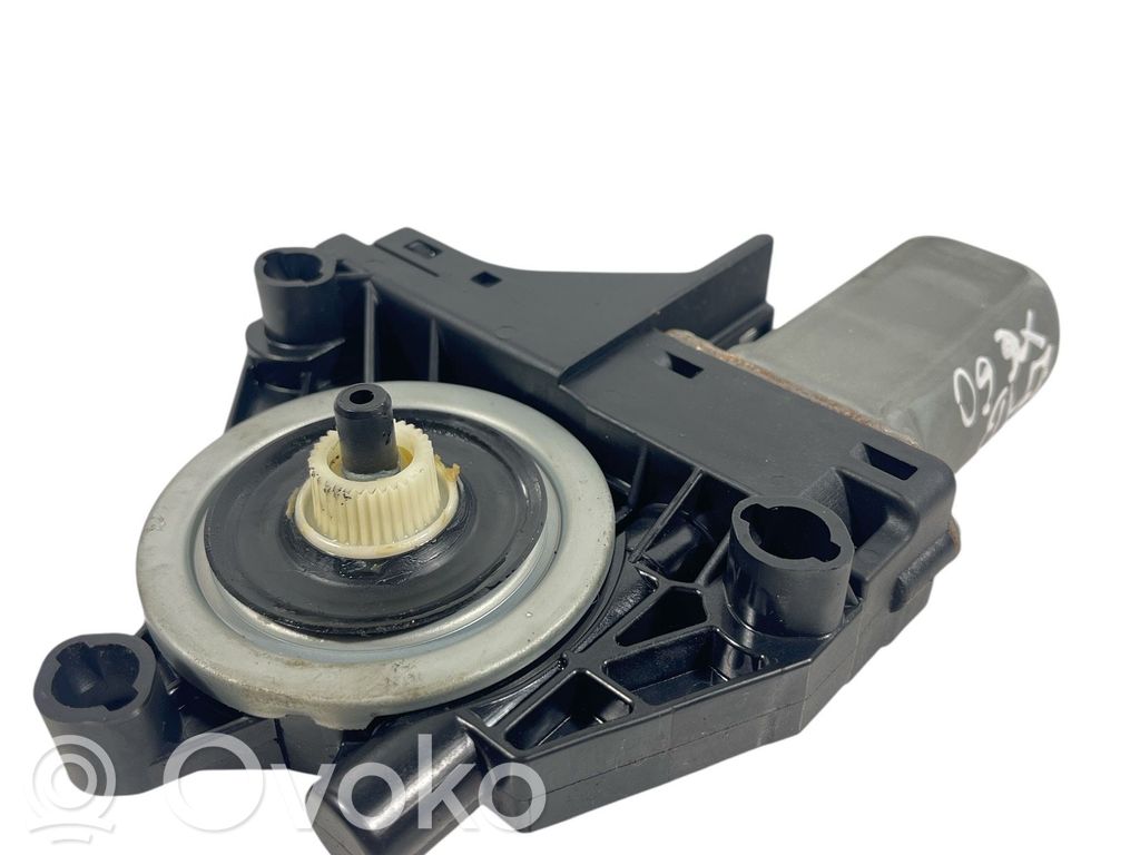 Volvo XC60 Front door window regulator motor 