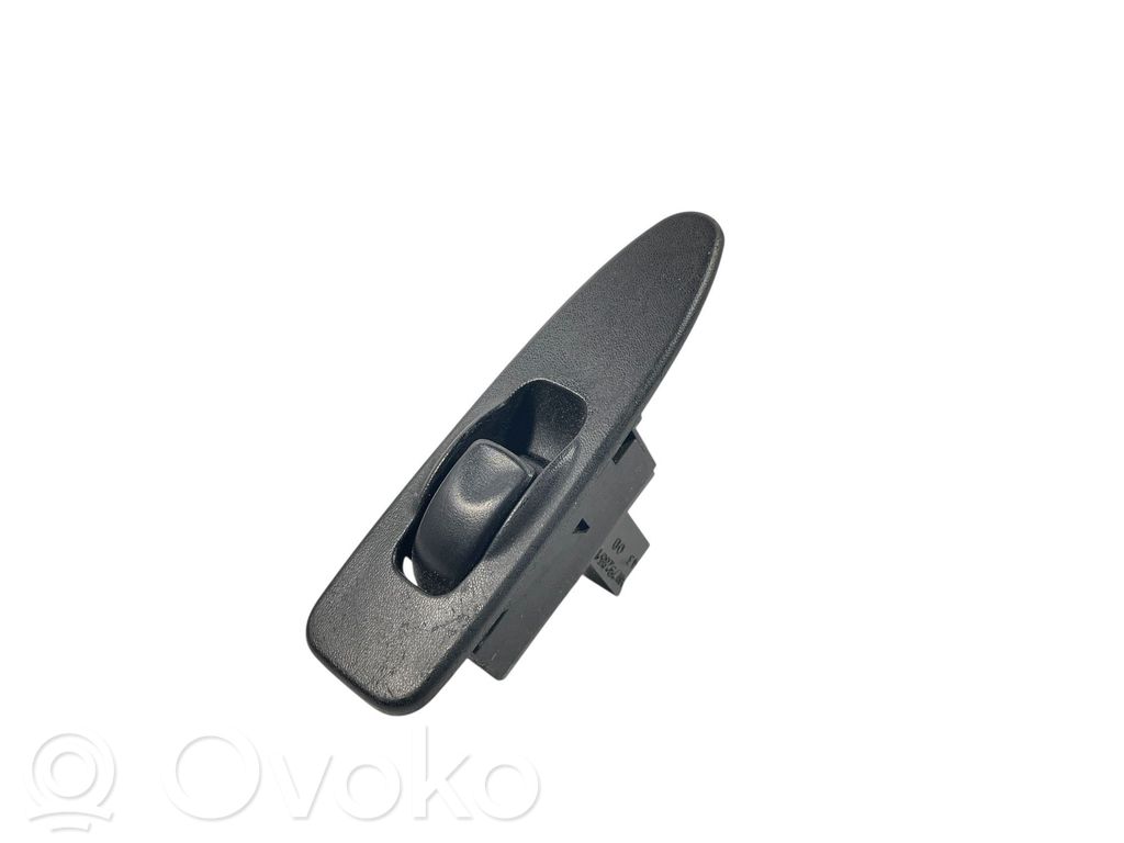 Mitsubishi Carisma Przyciski szyb 