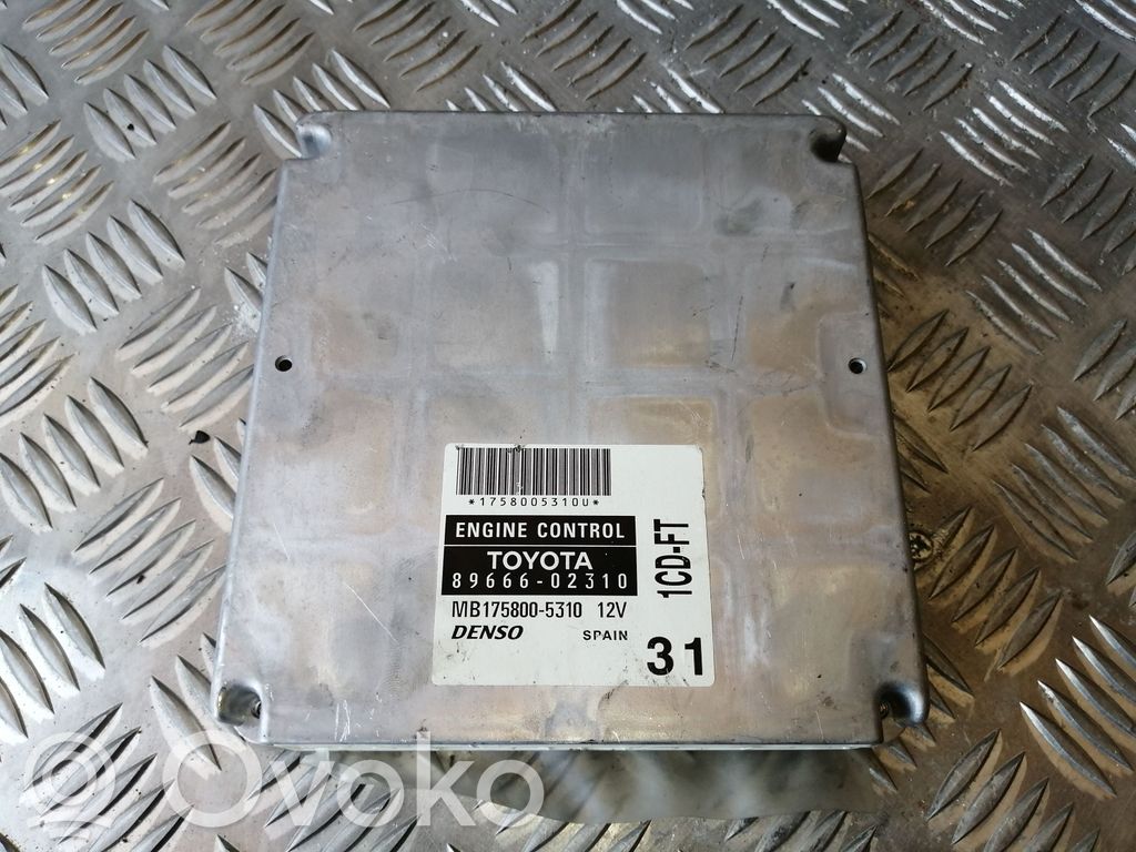 Toyota Corolla E120 E130 Engine control unit/module 