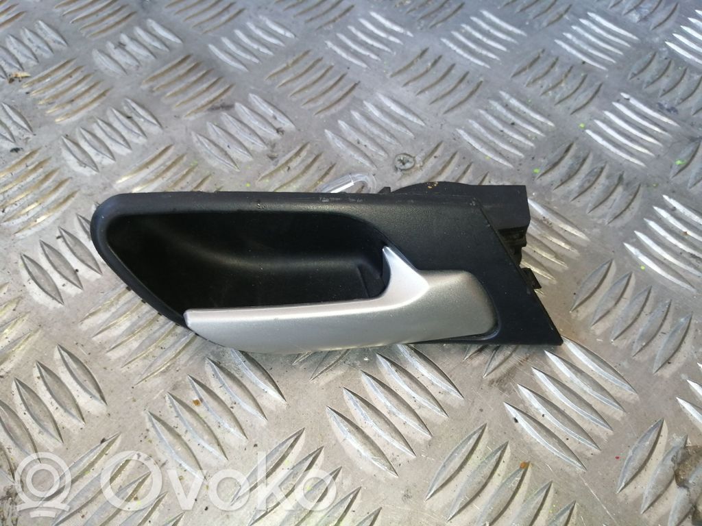 Manecilla interna puerta delantera   8408566