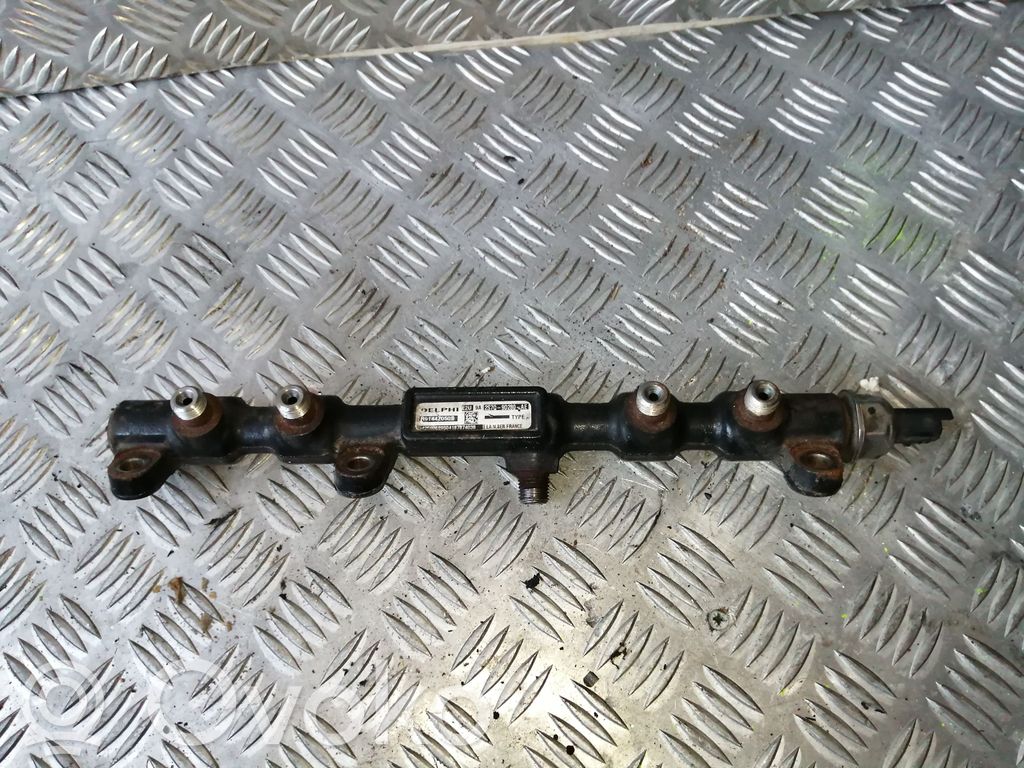 Ford Mondeo Mk III Fuel main line pipe 