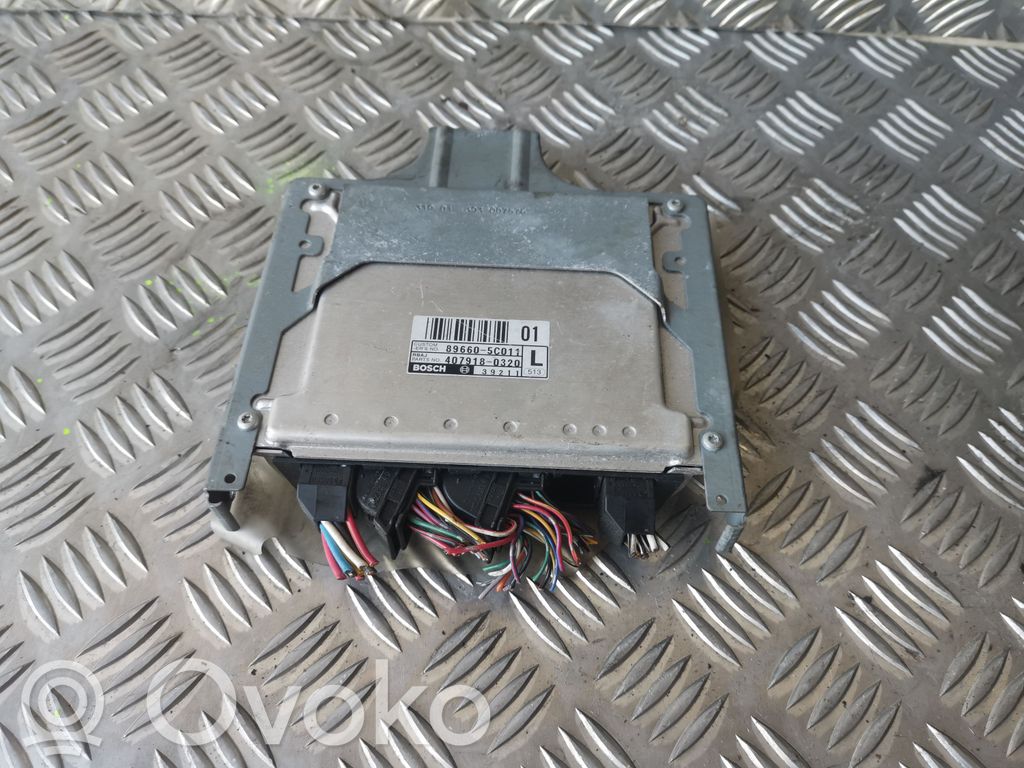 Toyota Yaris Engine control unit/module 