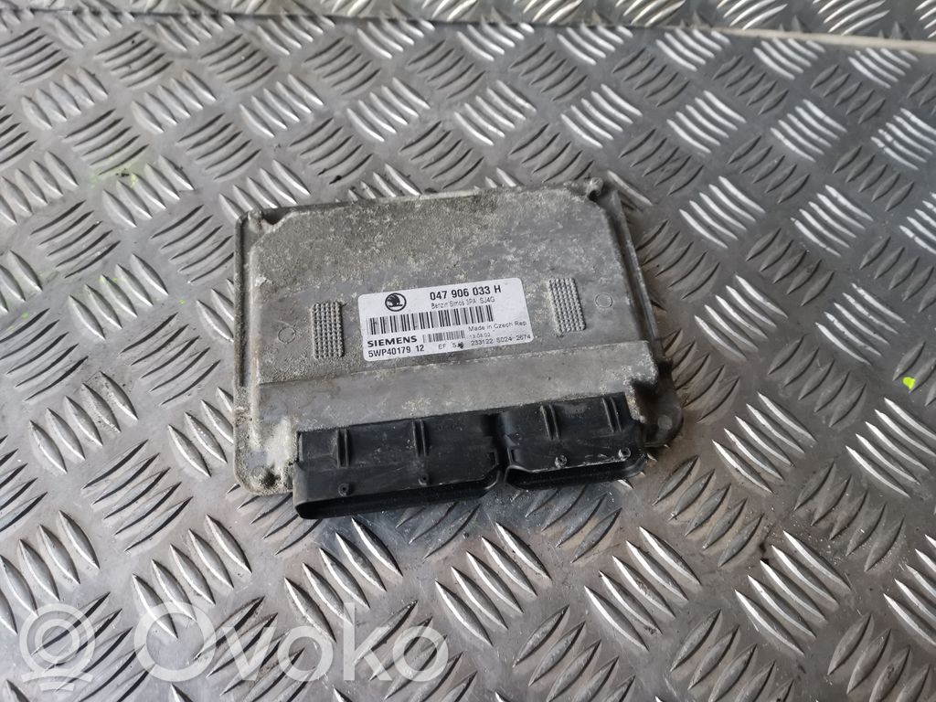 Engine control unit/module   047906033H,5WP40179