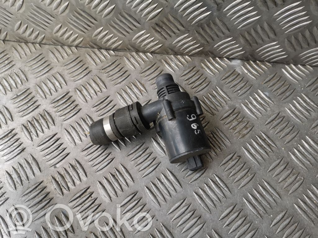 BMW 5 E60 E61 Zusatzwasserpumpe 