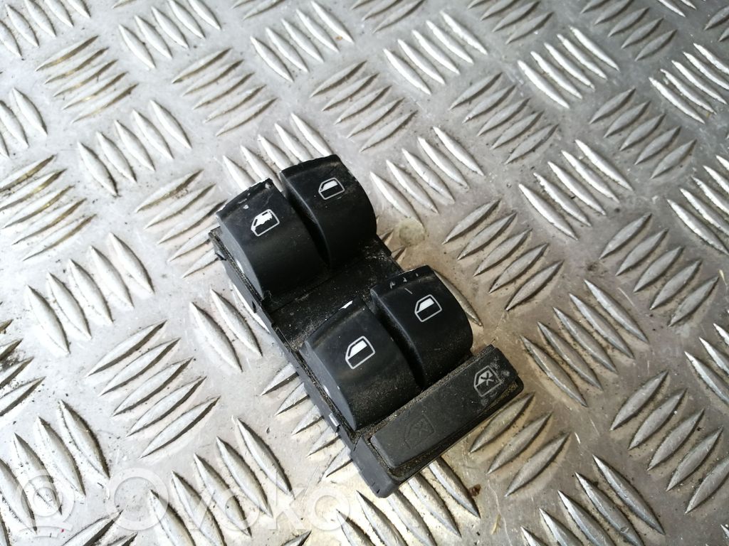 Audi A8 S8 D3 4E Electric window control switch 