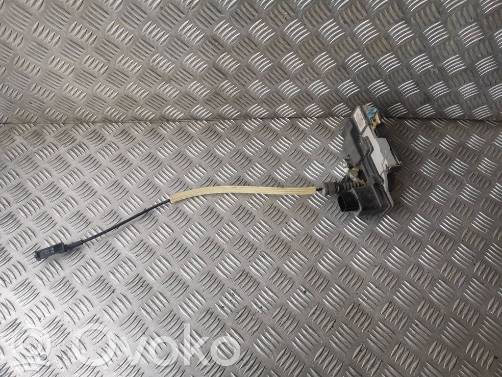 Volvo XC90 Galinių durų spyna 