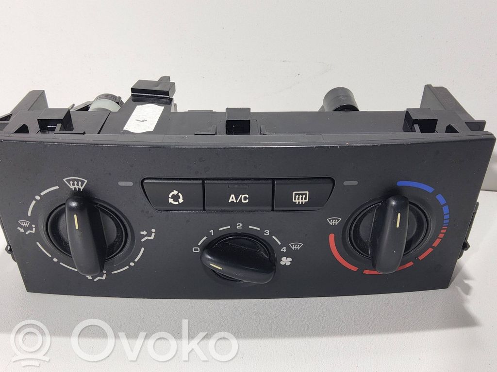 Peugeot 207 Climate control unit 