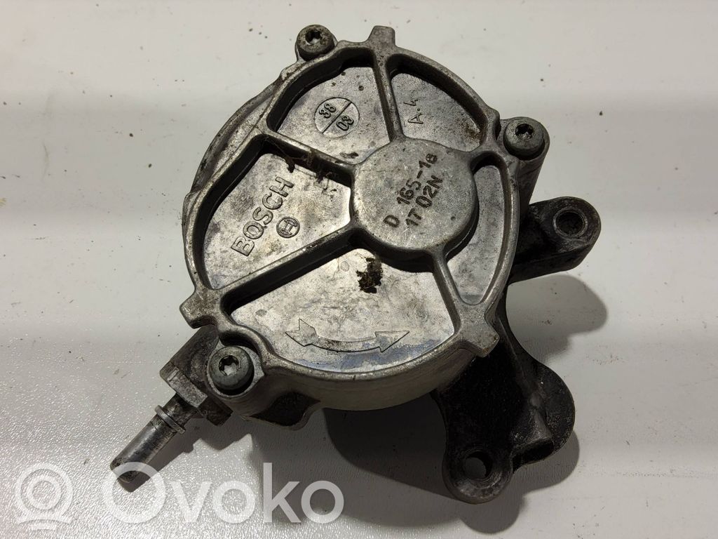 Vacuum pump   D16510,1702N