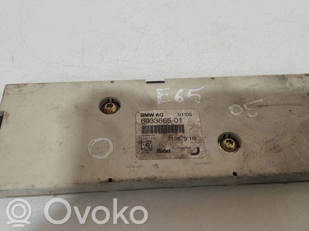 BMW 7 E65 E66 Antenas pastiprinātājs 