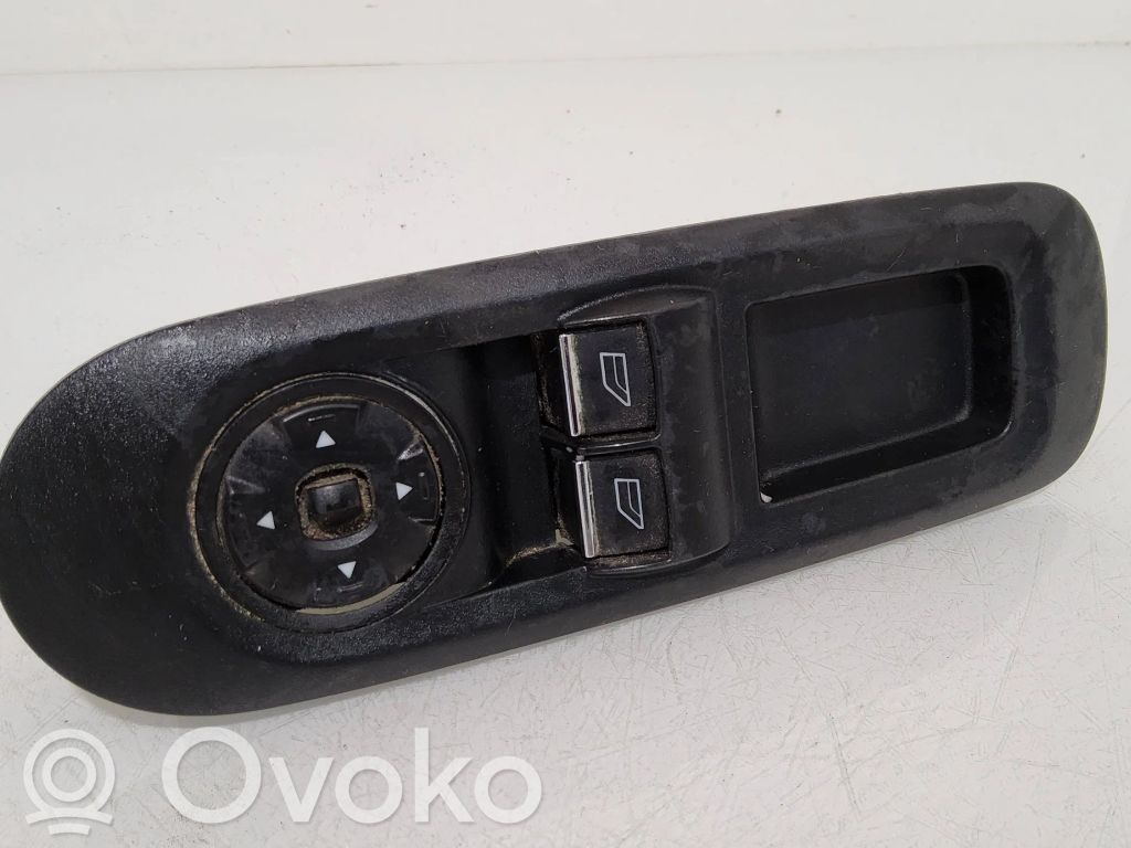 Ford Mondeo MK IV Electric window control switch 