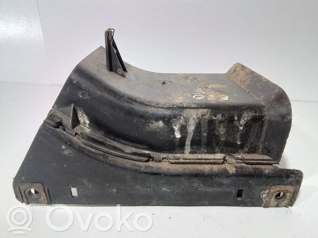 Air intake duct part   7039132