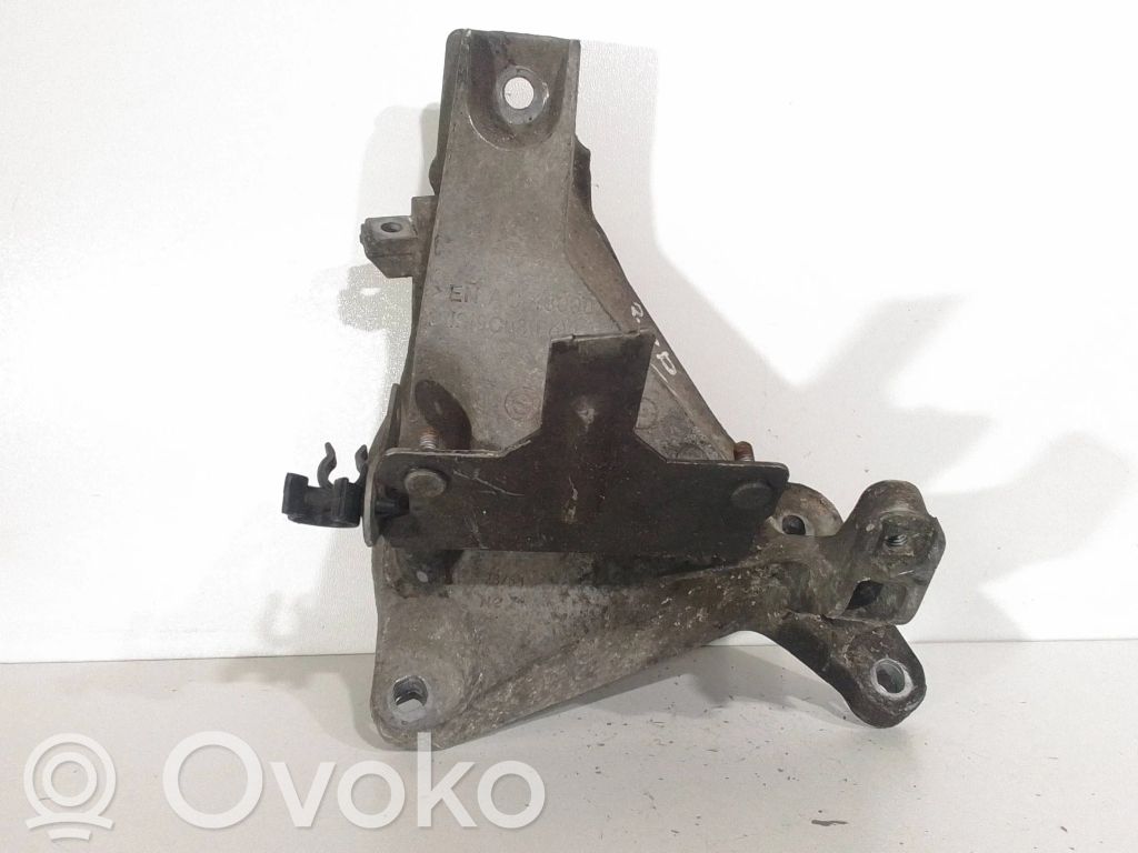 BMW 3 E90 E91 Engine mounting bracket 