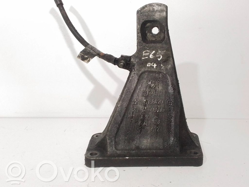BMW 7 E65 E66 Engine mount bracket 
