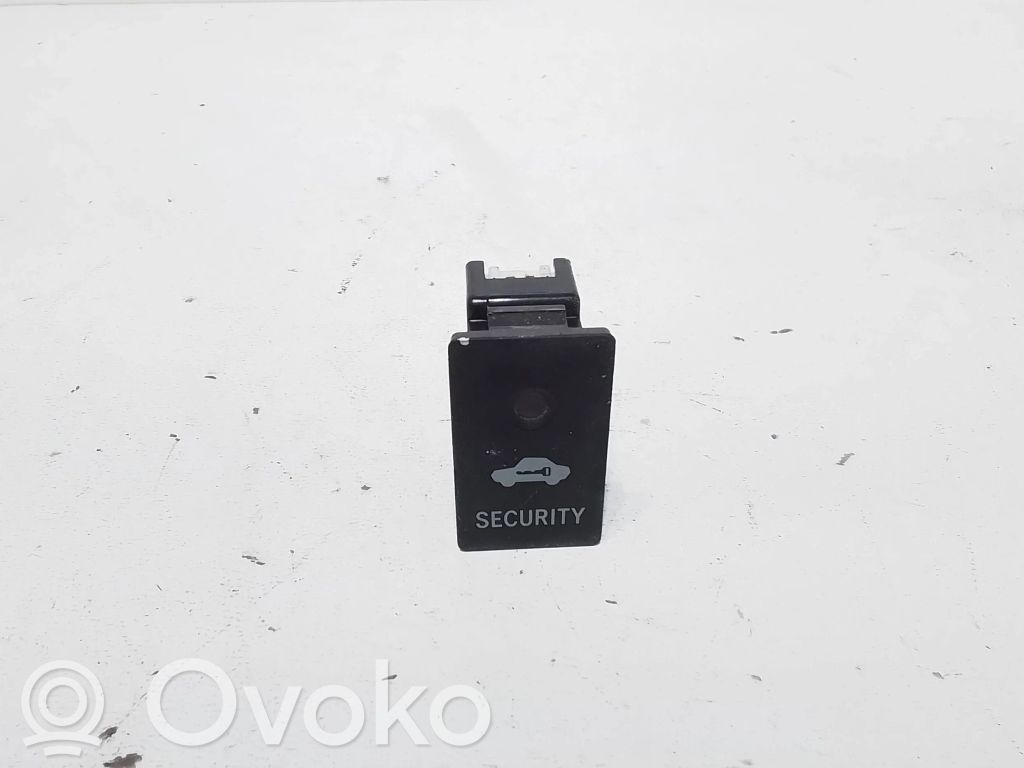 Toyota RAV 4 (XA20) Alarm switch 
