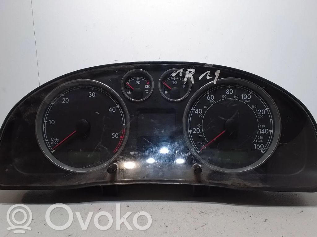 Volkswagen PASSAT B5.5 Speedometer (instrument cluster) 