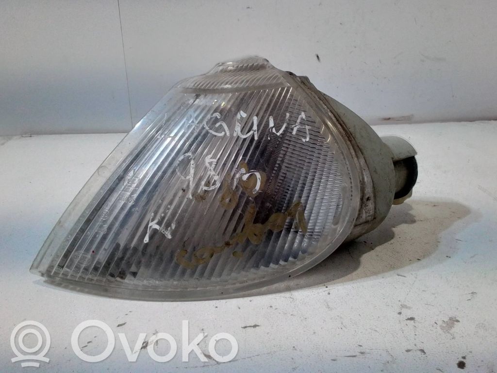 Renault Laguna I Front indicator light 