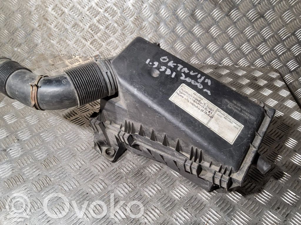 Skoda Octavia Mk1 (1U) Ilmansuodattimen kotelo 