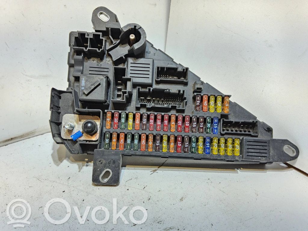 BMW 5 E60 E61 Fuse module 