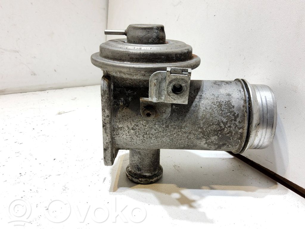 BMW 3 E90 E91 EGR vožtuvas 
