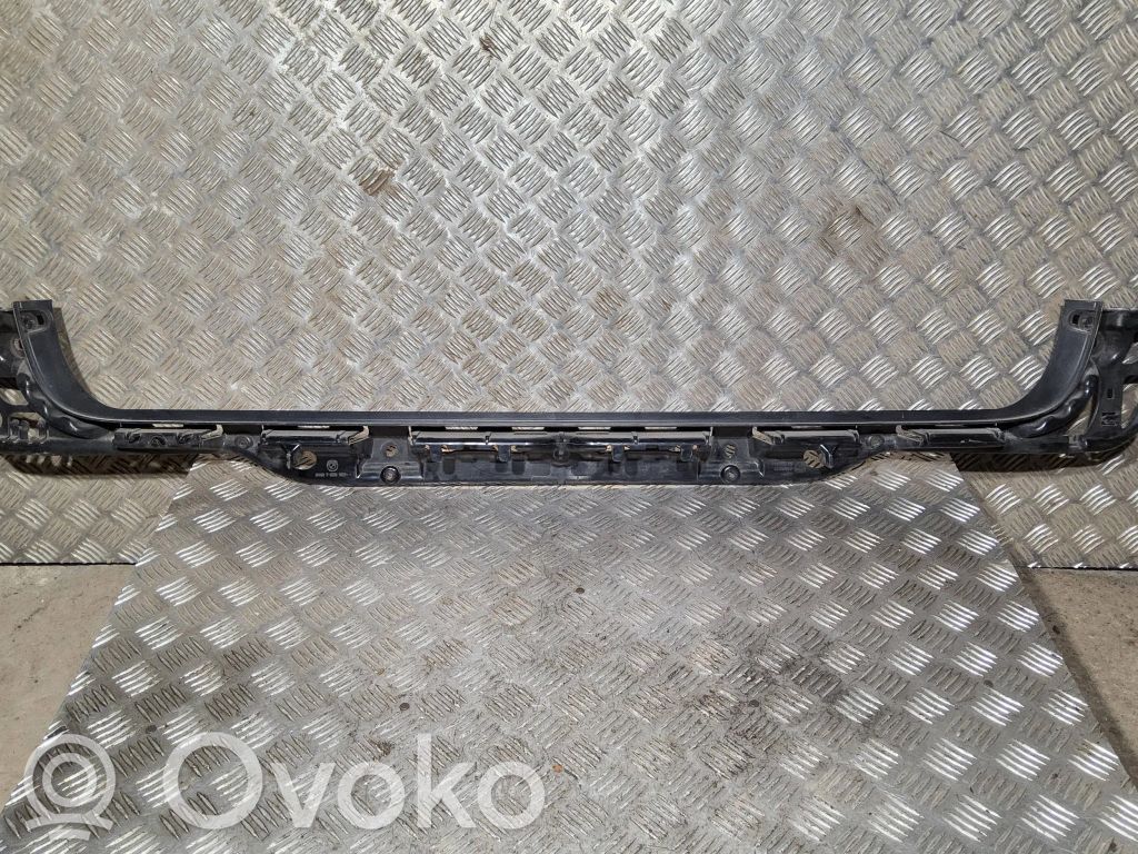 BMW 5 E60 E61 Galinis laikiklis bamperio 