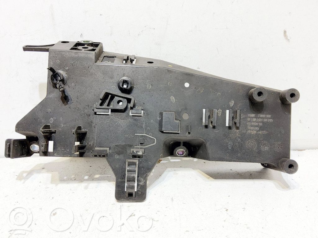 BMW 5 E60 E61 Other engine bay part 