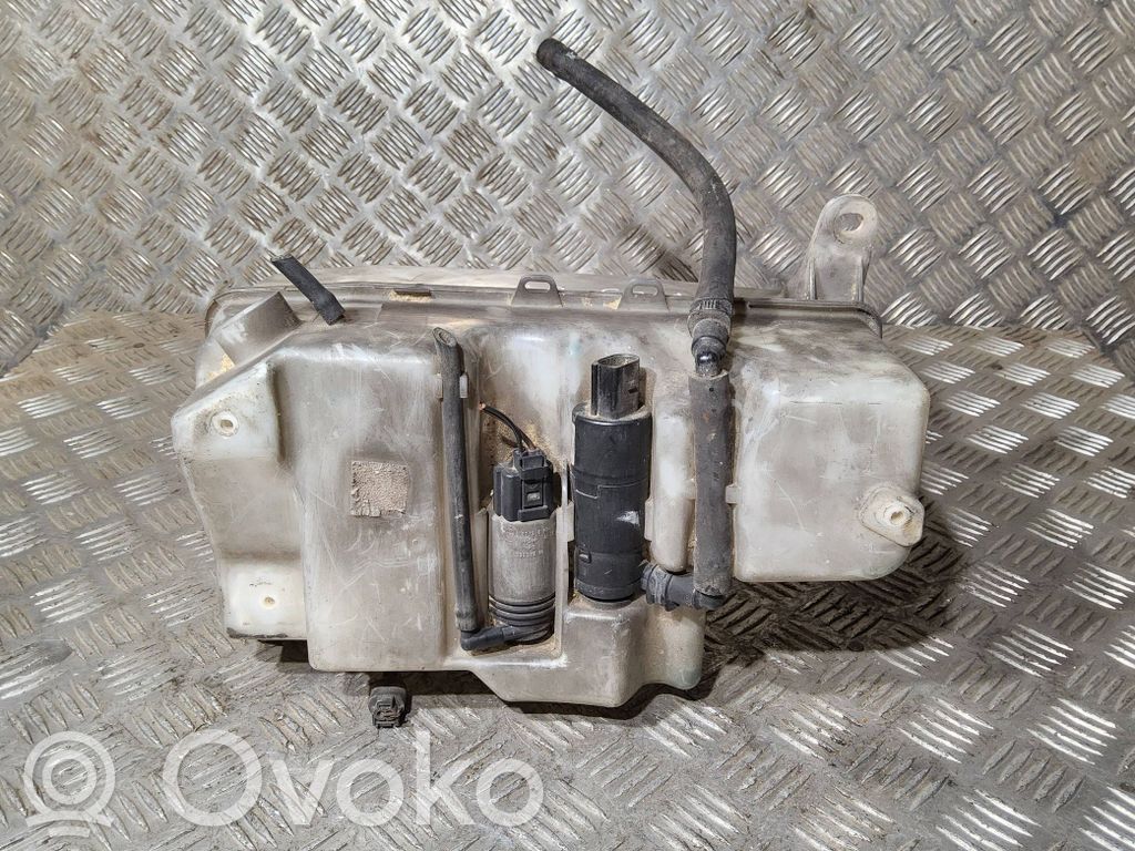 BMW 7 E65 E66 Logu šķidruma tvertne 