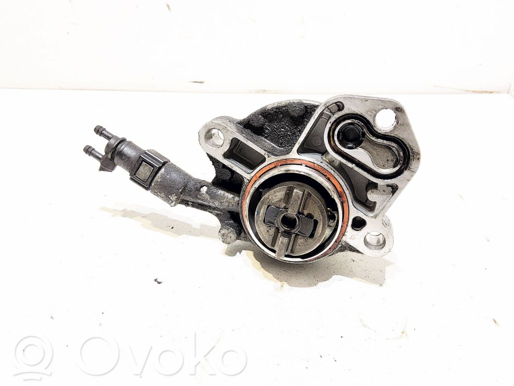 Peugeot 307 Vacuum pump 