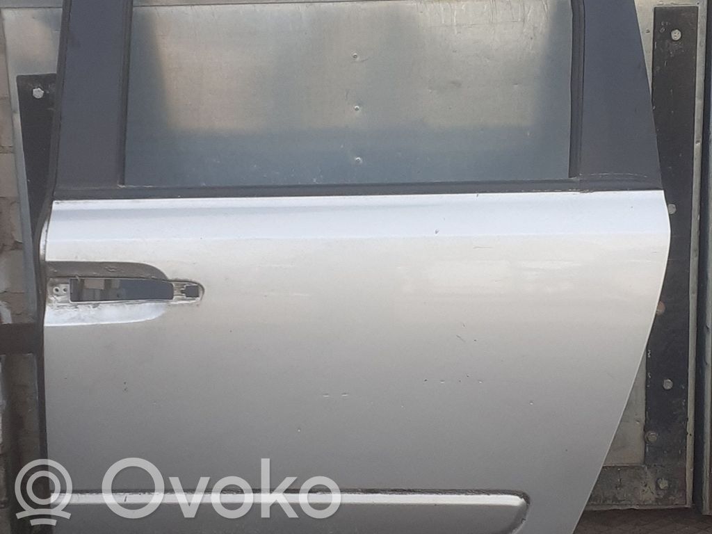 KIA Carnival Priekinis viršutinis vyris 