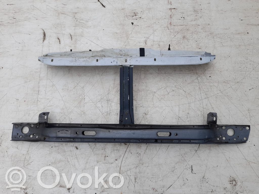 Renault Master II Radiatoru paneļa augšējā daļa (televizors) 