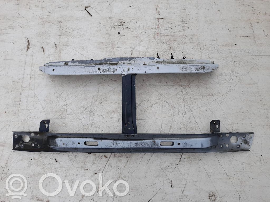 Renault Master II Radiatoru paneļa augšējā daļa (televizors) 