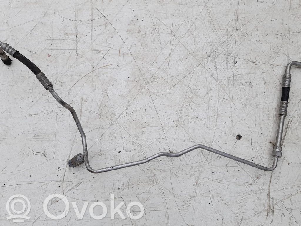 Ford Focus Air conditioning (A/C) pipe/hose 