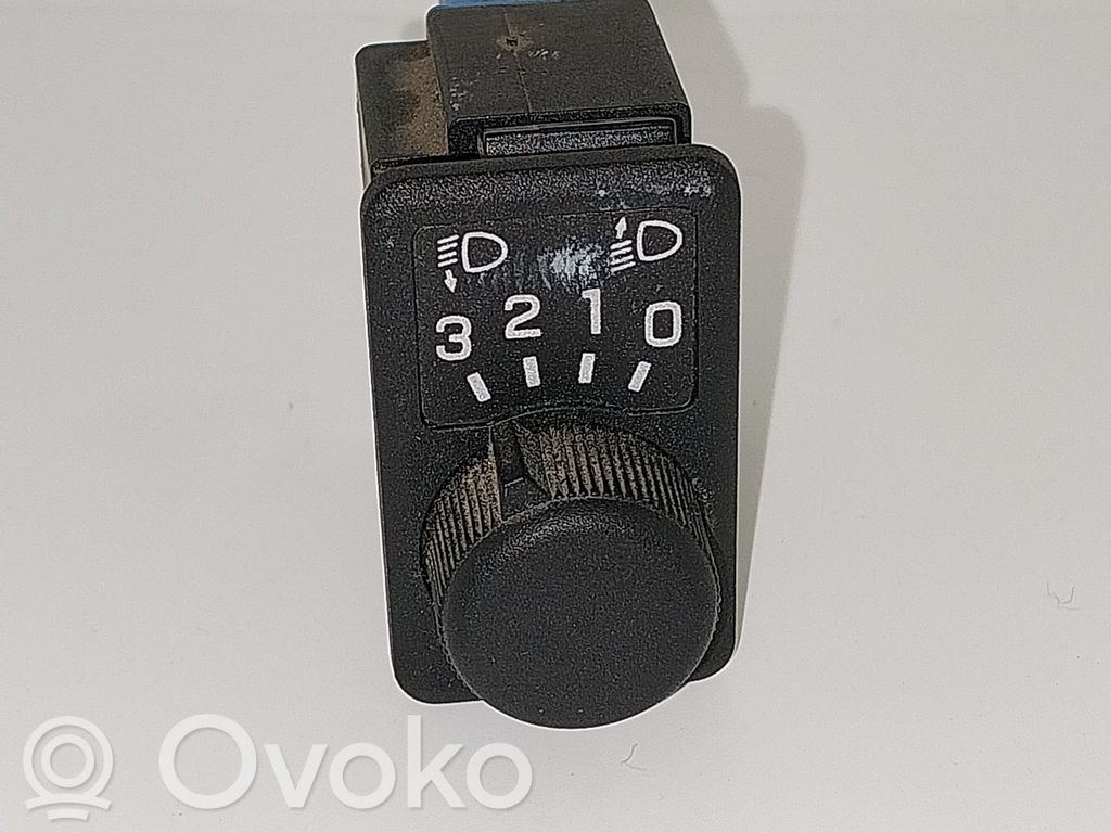 Nissan Primera Headlight level height control switch 