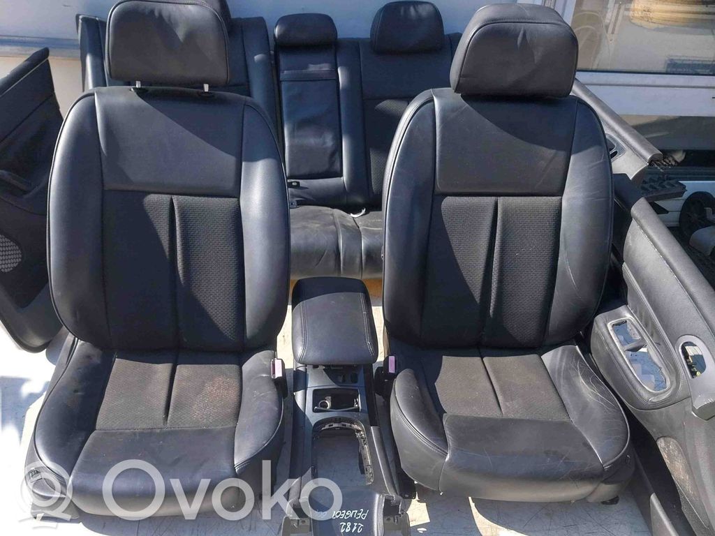Peugeot 607 Tapicerka / Komplet 